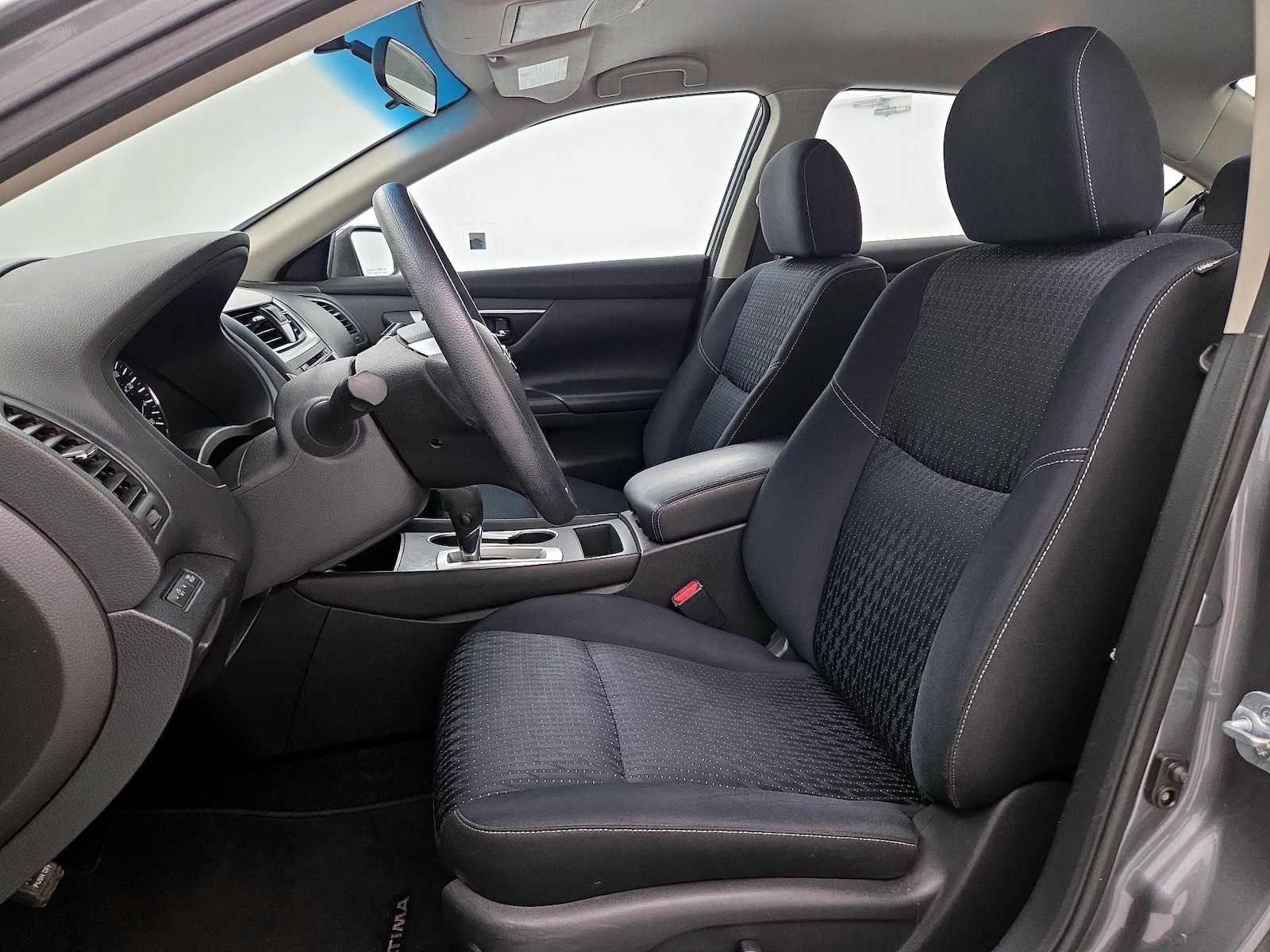 Power Seat(s) & Side Airbags