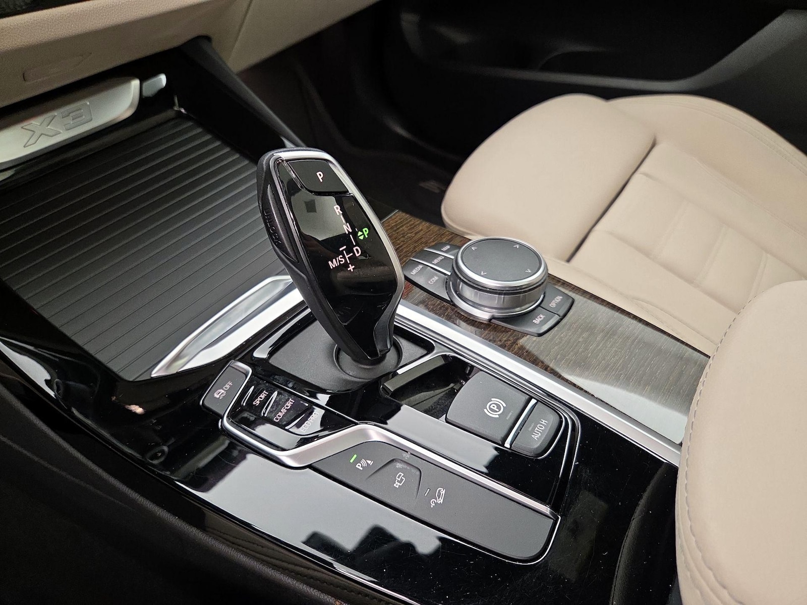2020 BMW X3 30i - Photo 18
