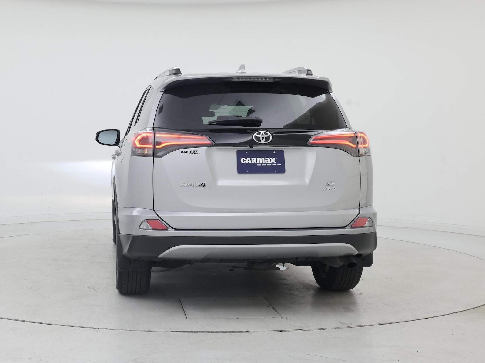 2017 Toyota RAV4 SE - Photo 7