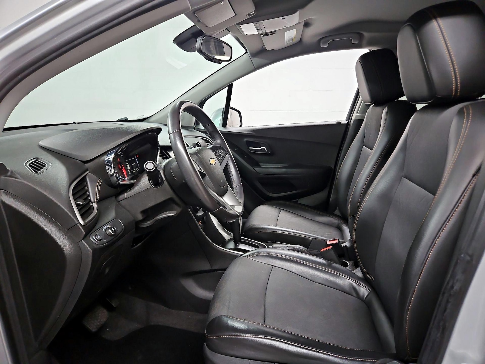 Power Seat(s) & Side Airbags