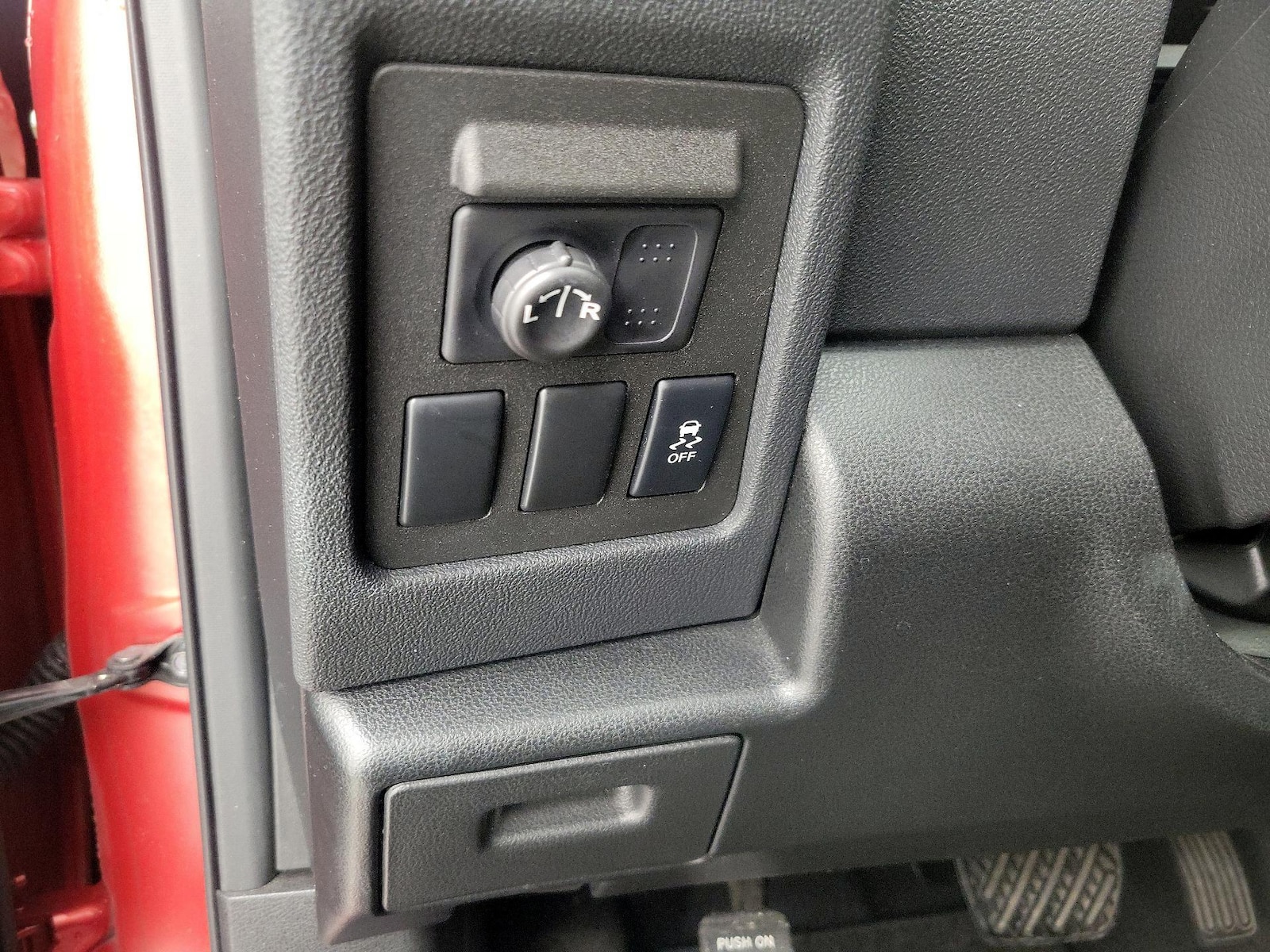 2015 Nissan Rogue Select S - Photo 14