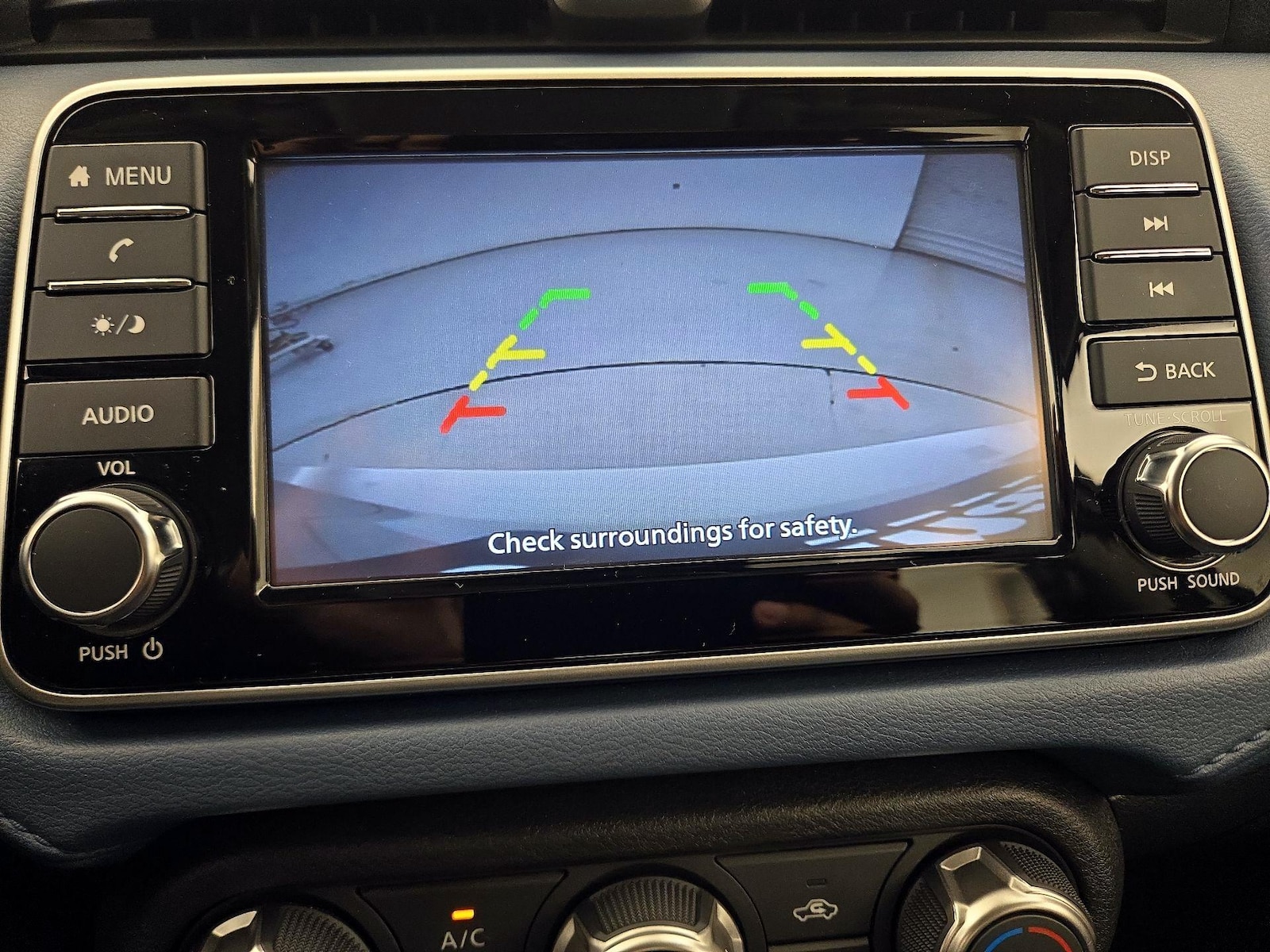 2025 Nissan Versa Sedan SV - Photo 14