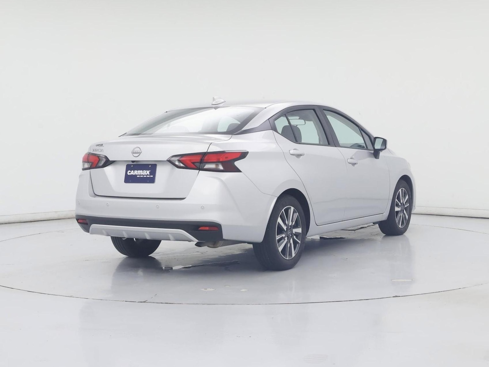 2025 Nissan Versa Sedan SV - Photo 9