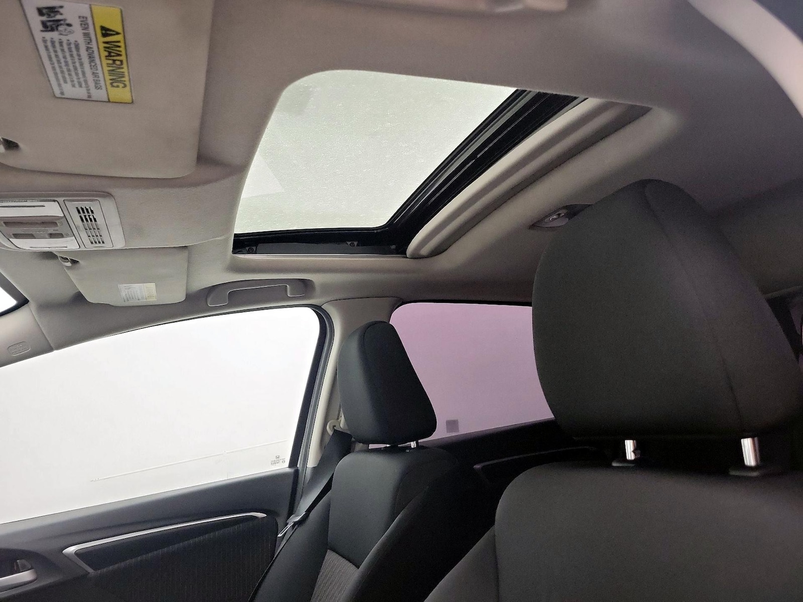 Sunroof(s) & Overhead Airbags