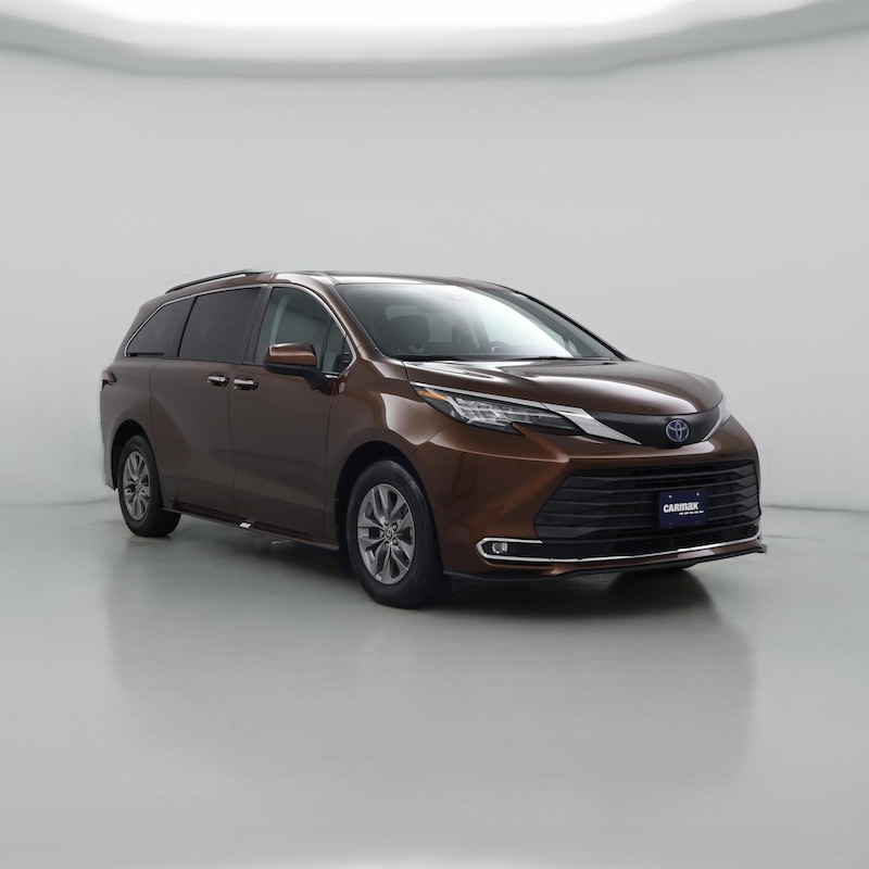 2022 Toyota Sienna Hybrid XLE