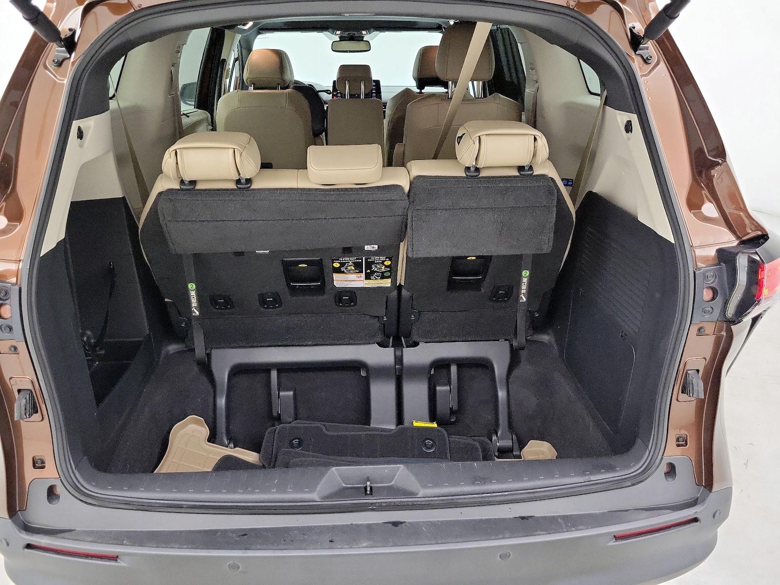 2022 Toyota Sienna XLE - Photo 23