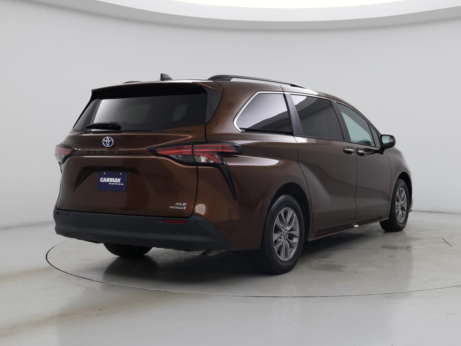 2022 Toyota Sienna XLE - Photo 9
