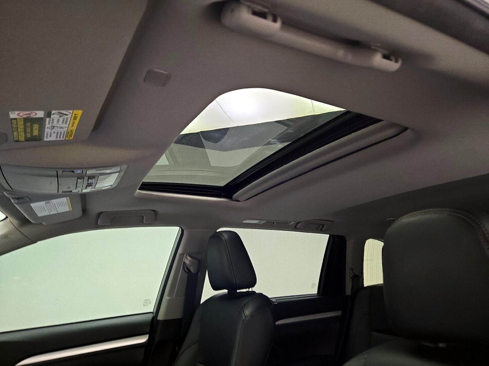 Sunroof(s) & Overhead Airbags