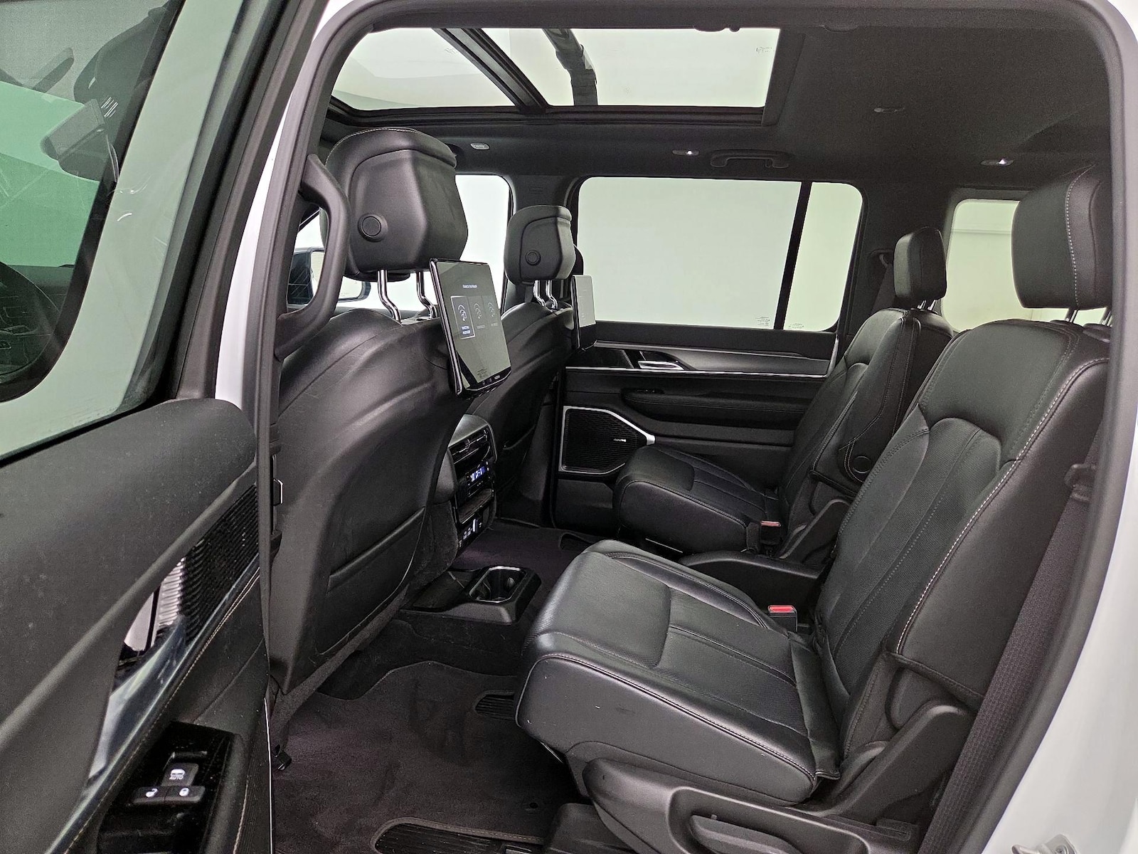 Rear Air Conditioning