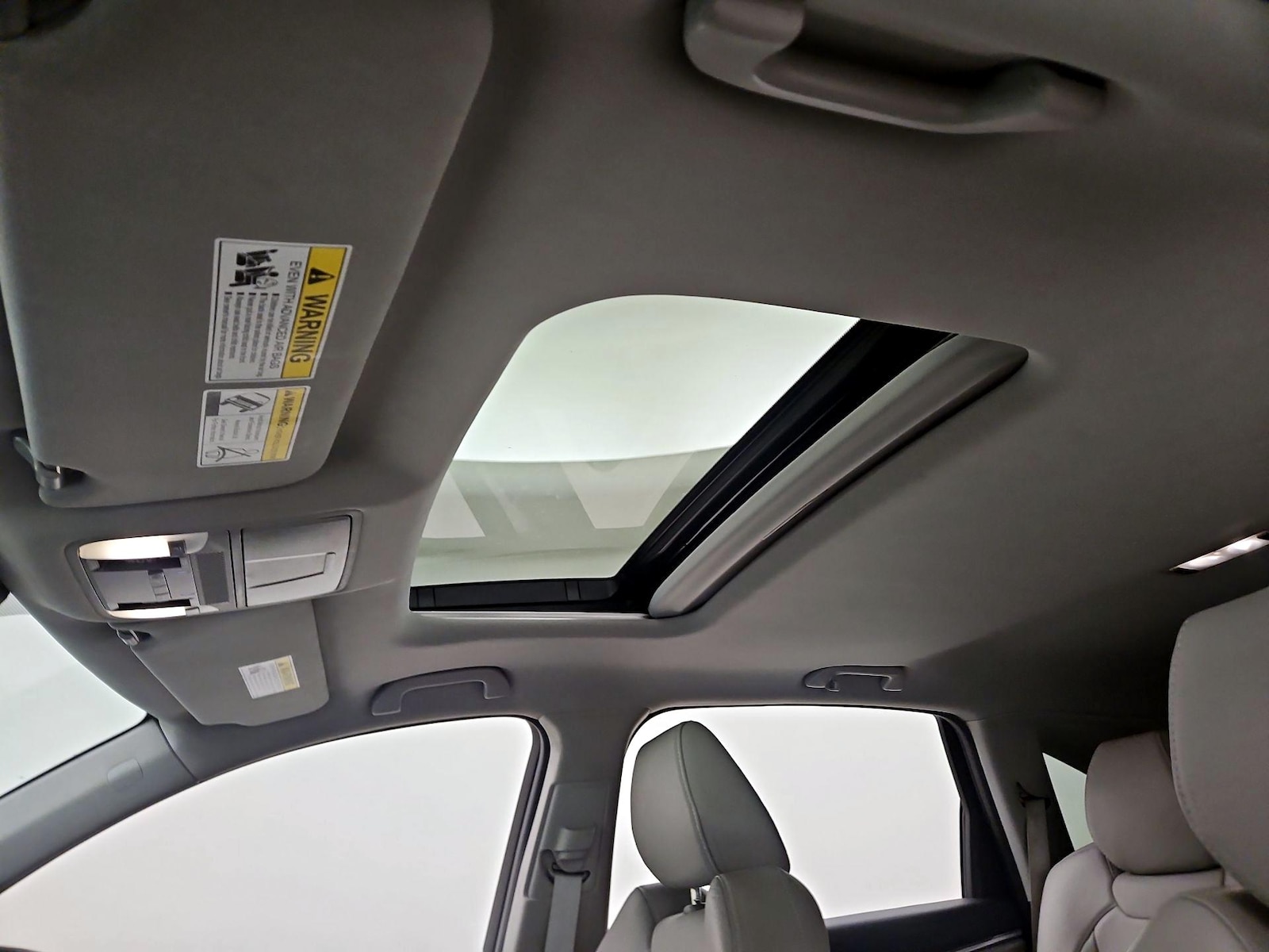 Sunroof(s) & Overhead Airbags