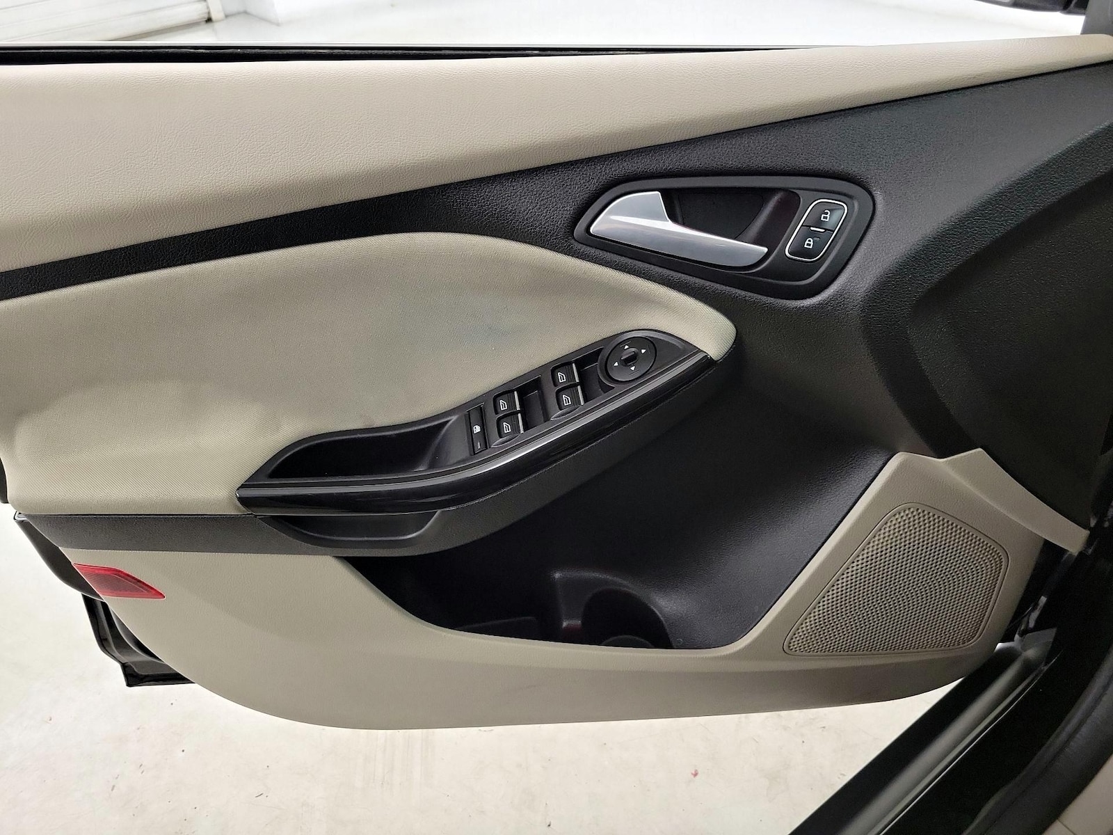 2016 Ford Focus Electric - Photo 13