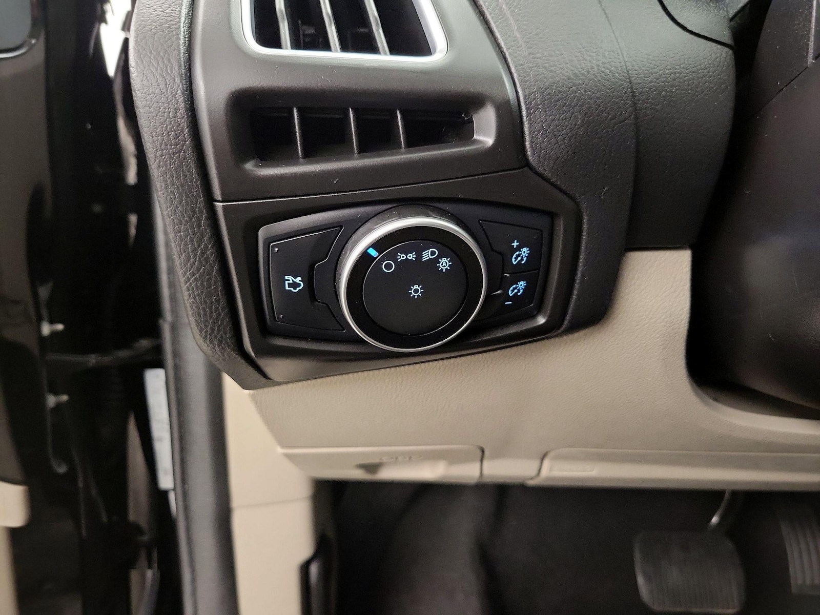 2016 Ford Focus Electric - Photo 14