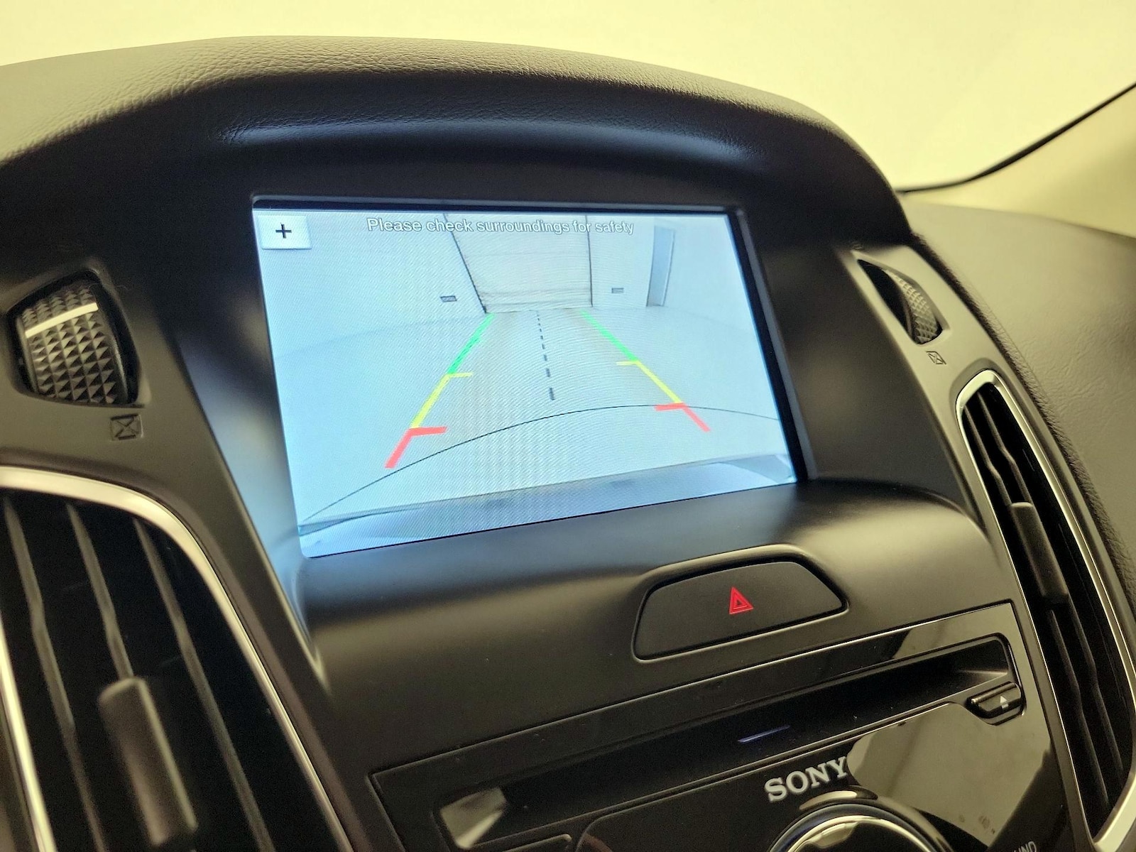 2016 Ford Focus Electric - Photo 16