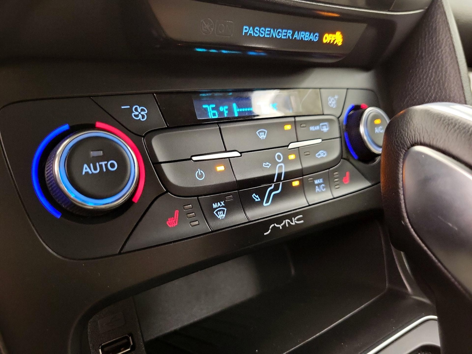 2016 Ford Focus Electric - Photo 18