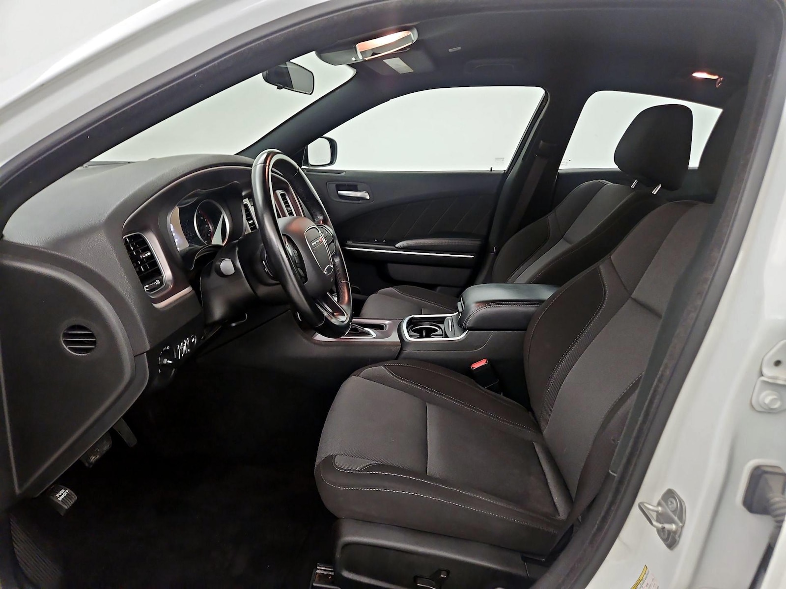 Power Seat(s) & Side Airbags