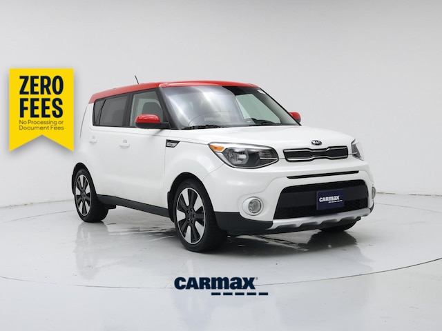 White 2017 Kia Soul Wagon Front-Wheel Drive Automatic