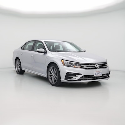 2018 Volkswagen Passat R-Line