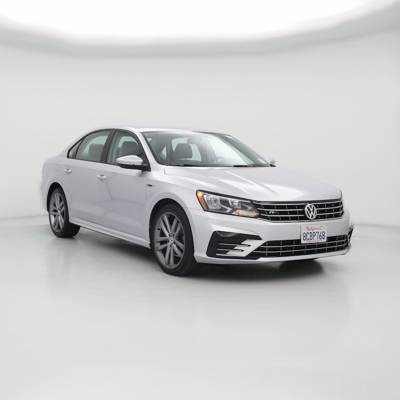 2018 Volkswagen Passat R-Line