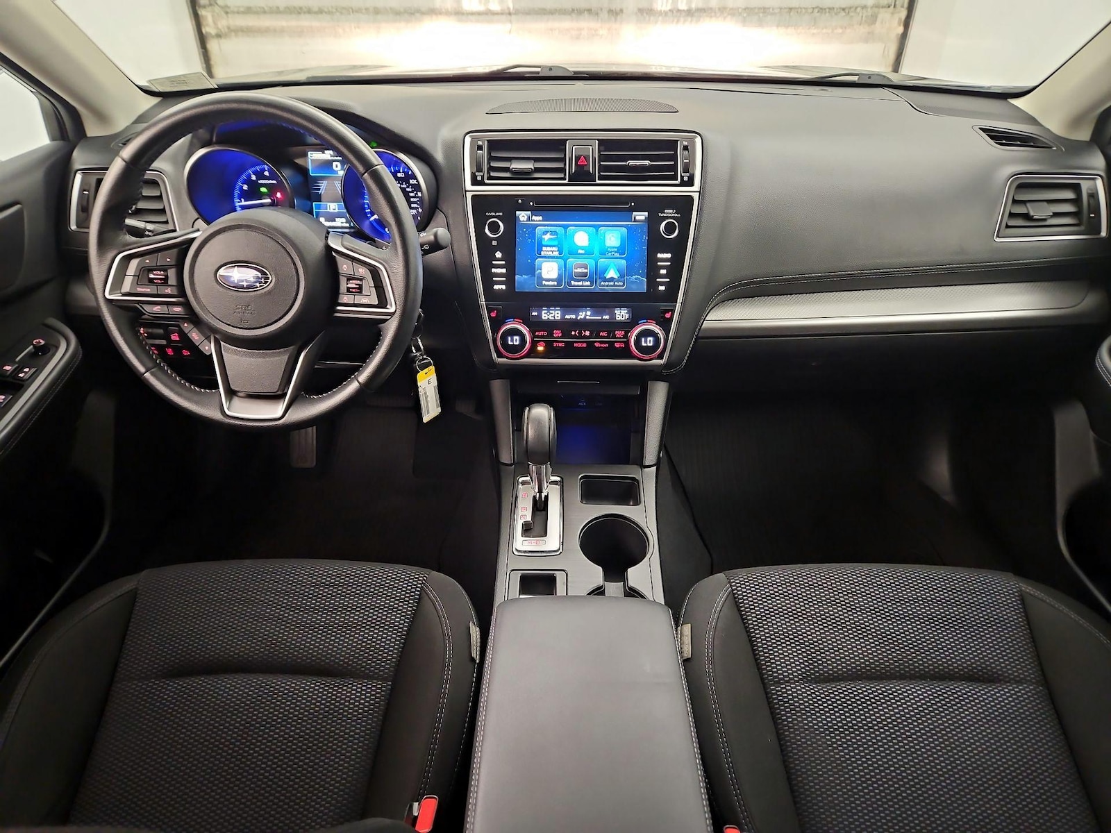 Apple CarPlay® & Android Auto™