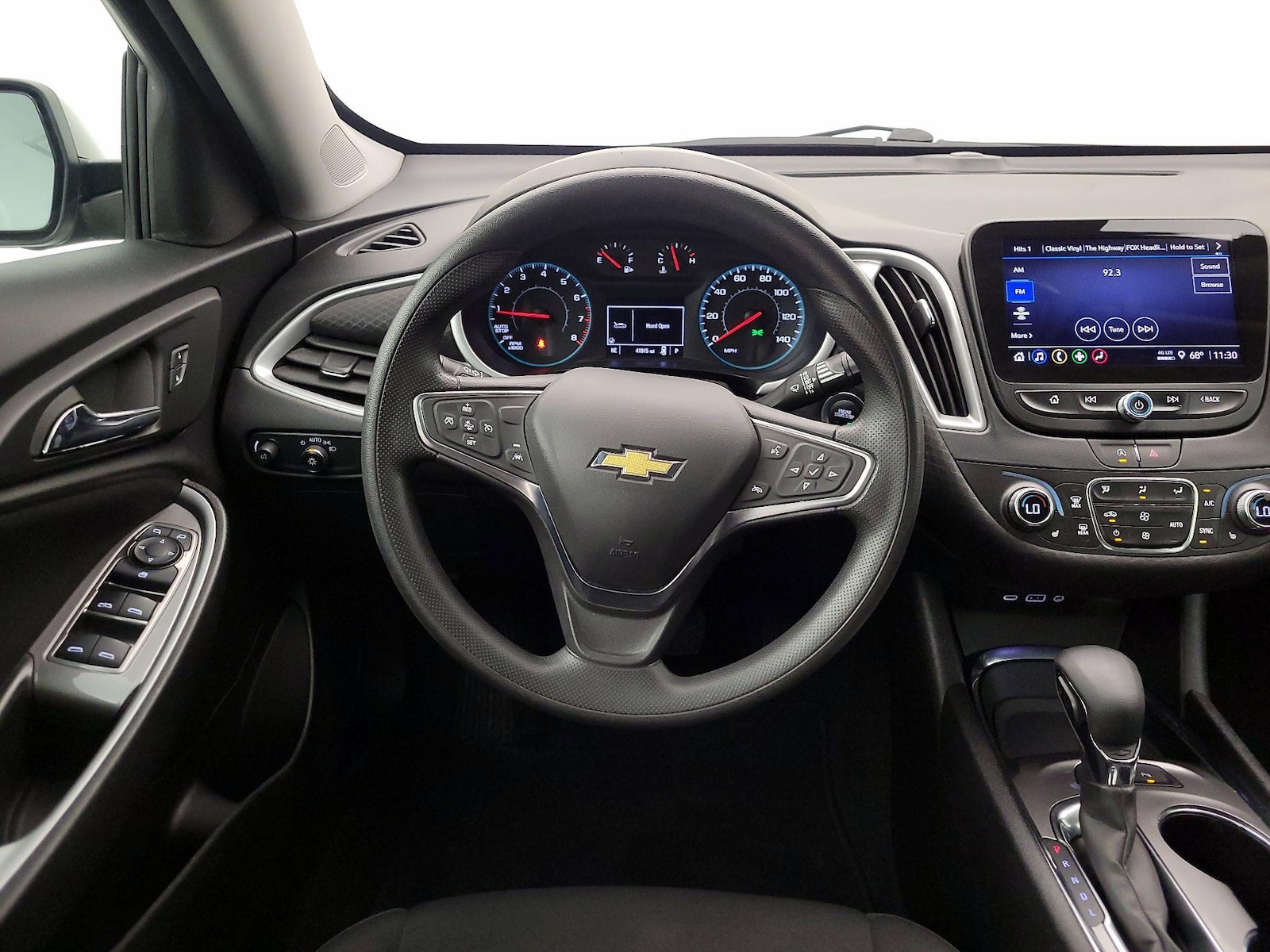 2024 Chevrolet Malibu 1LT - Photo 11