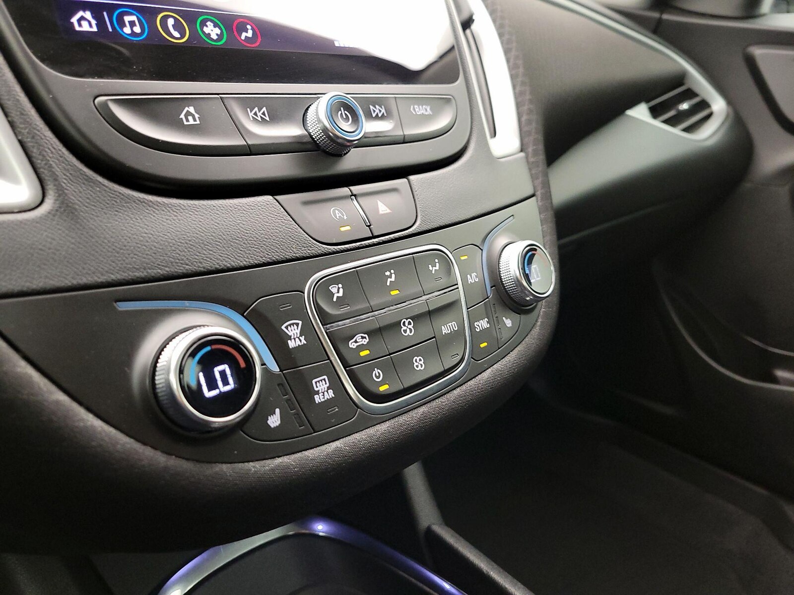 2024 Chevrolet Malibu 1LT - Photo 17