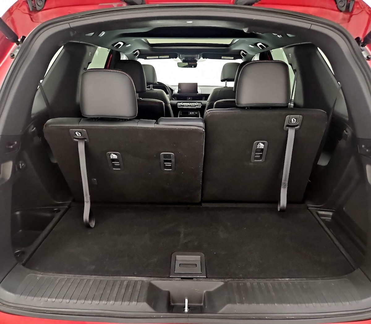 Trunk/Cargo (Seats Up)