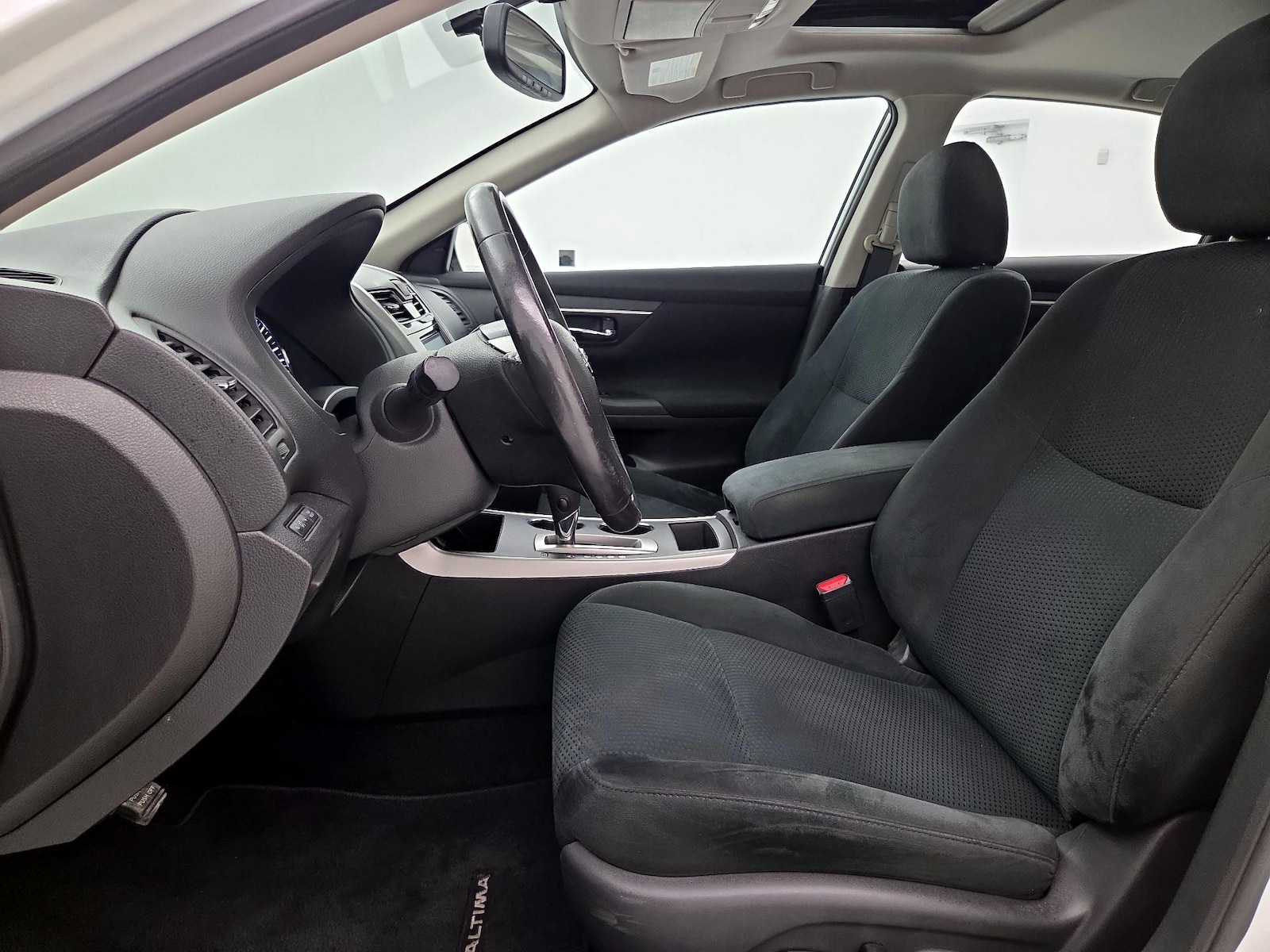Power Seat(s) & Side Airbags
