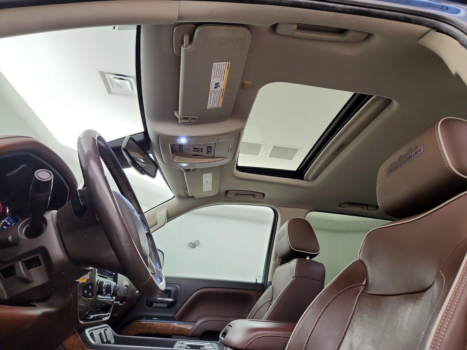Sunroof(s) & Overhead Airbags