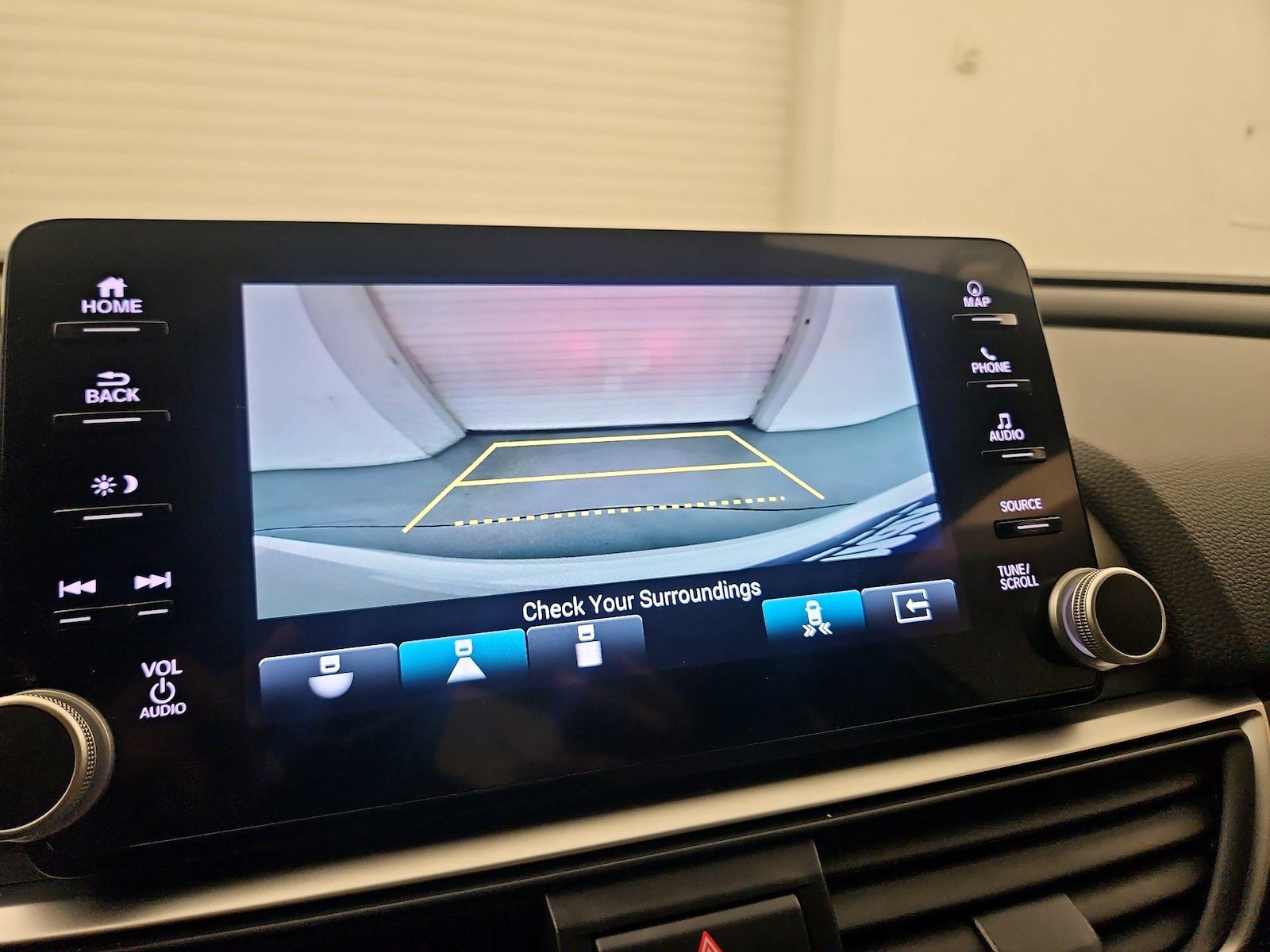 2021 Honda Accord Hybrid Touring - Photo 15