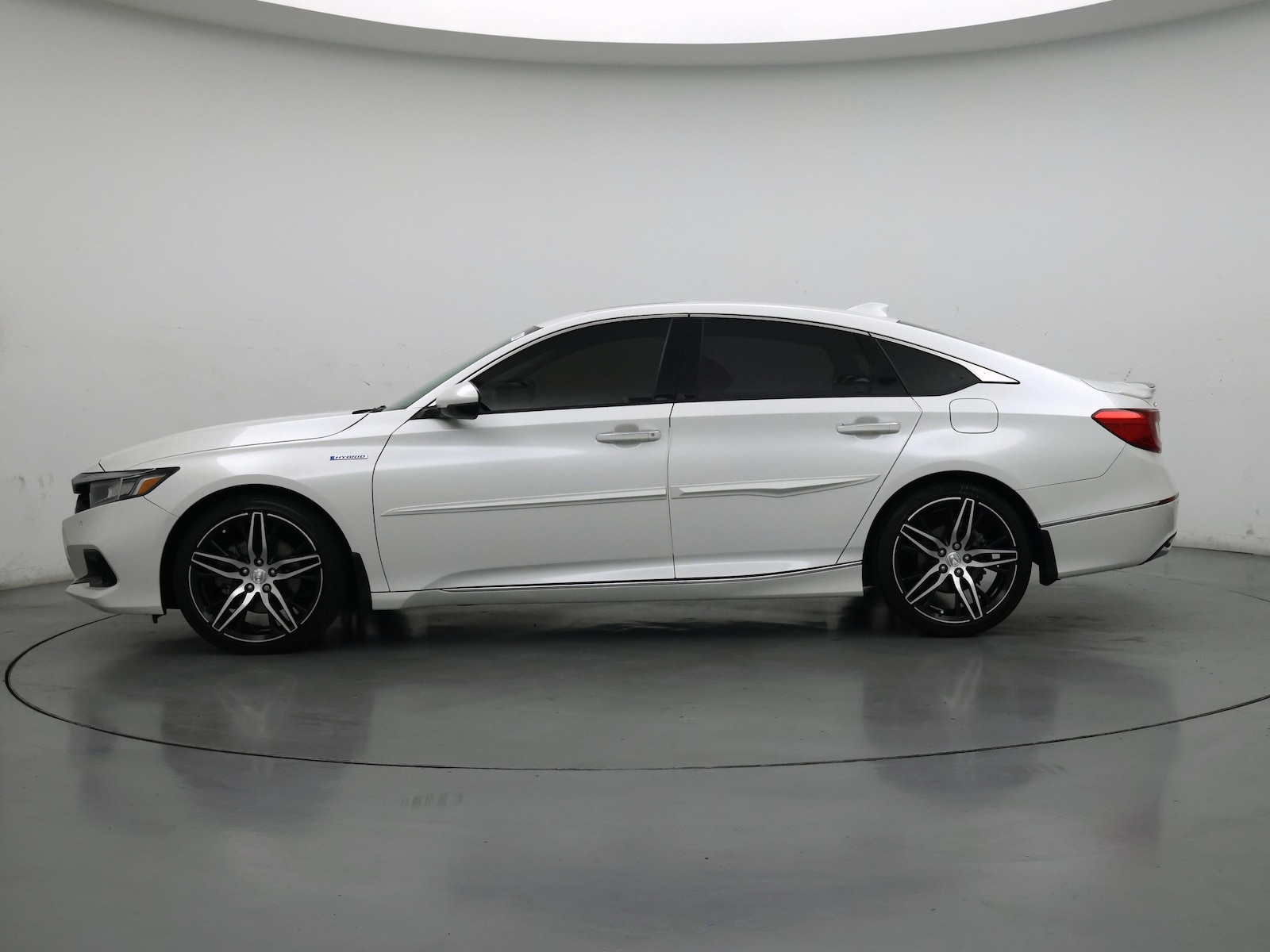 2021 Honda Accord Hybrid Touring - Photo 4