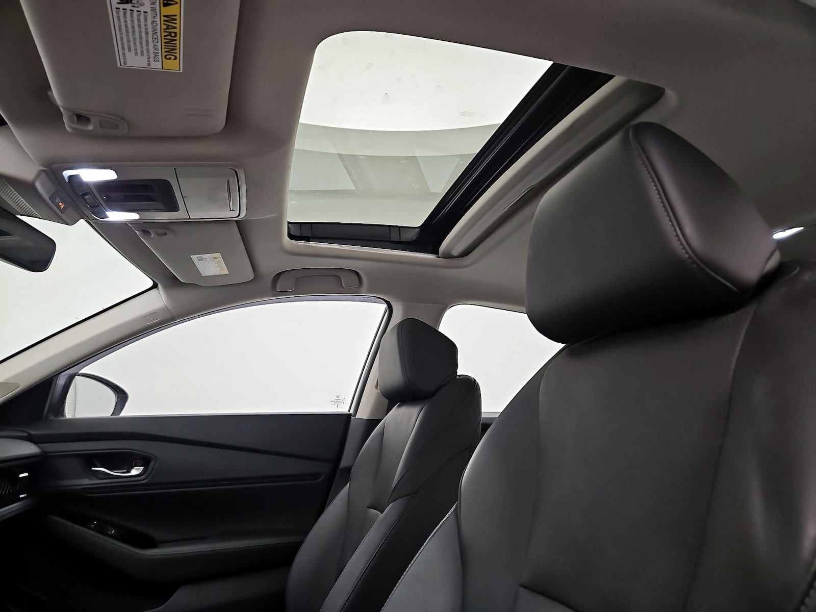 Sunroof(s) & Overhead Airbags