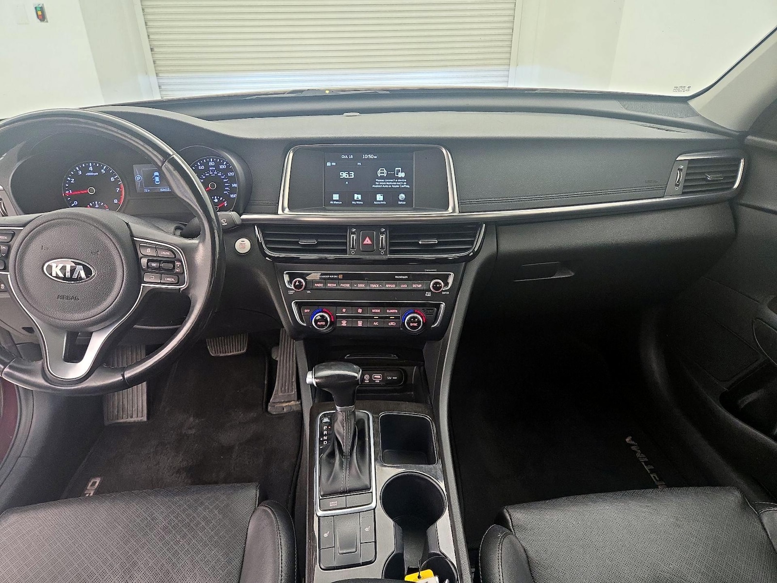Apple CarPlay® & Android Auto™