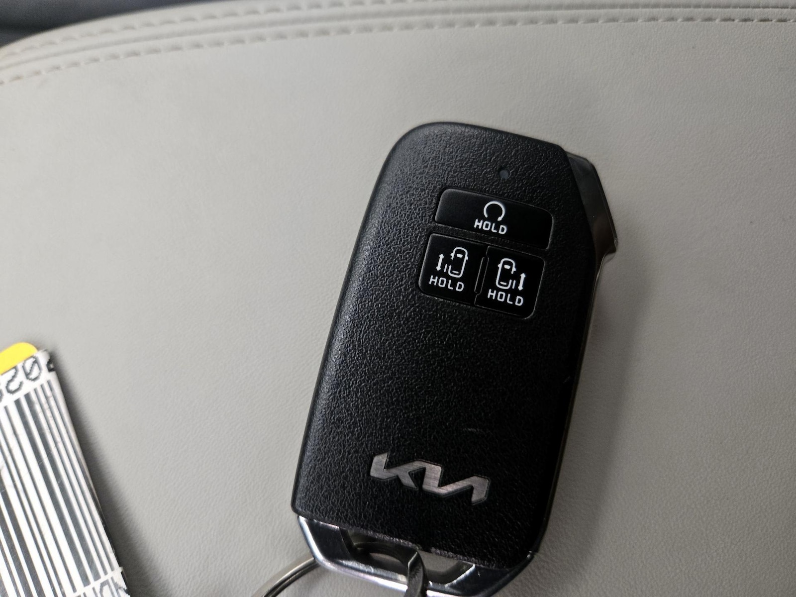 2024 Kia Carnival LX Seat Pkg - Photo 25