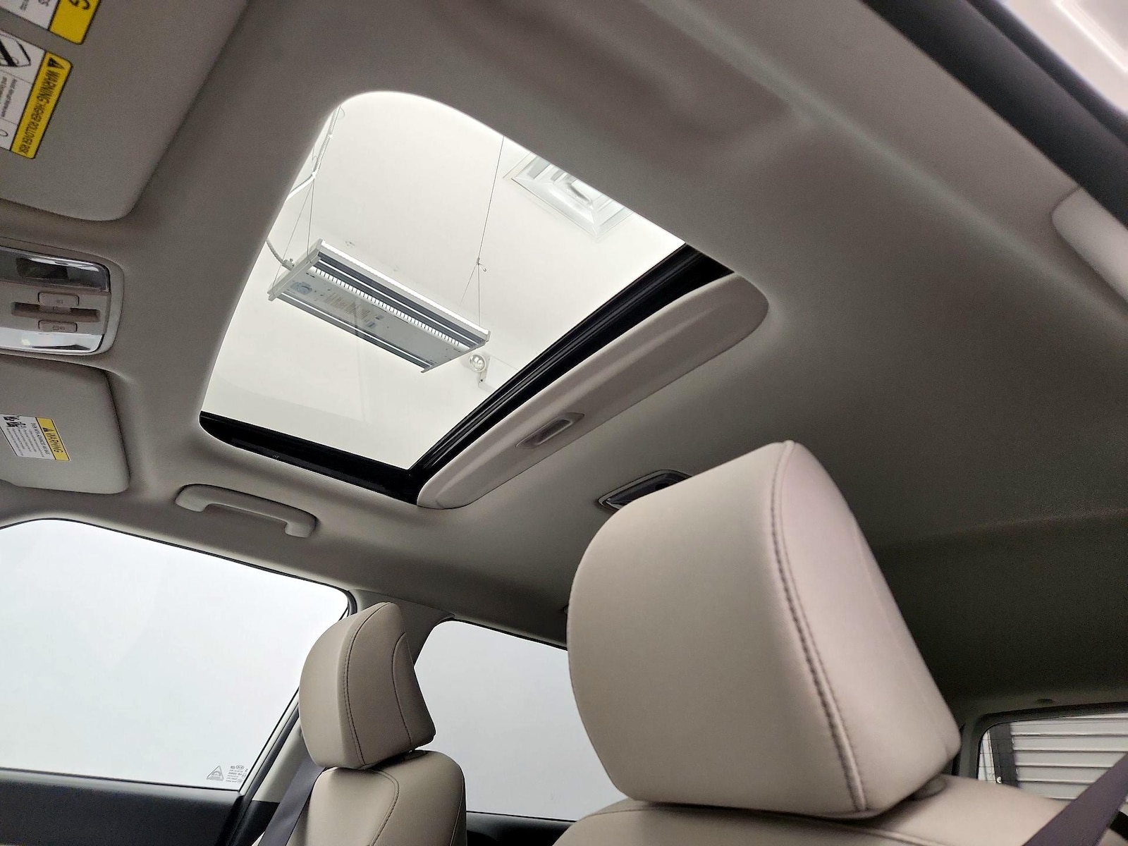 Sunroof(s) & Overhead Airbags