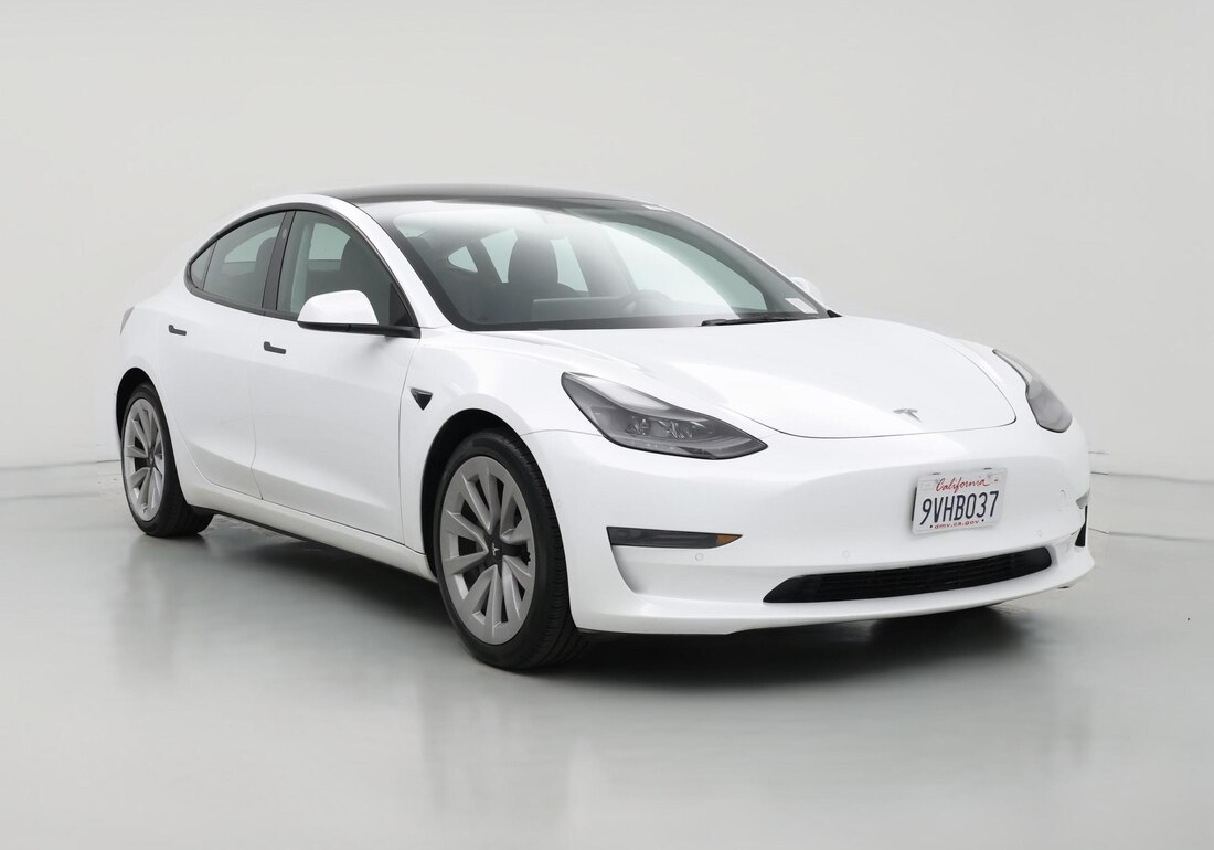 2022 Tesla Model 3 Rear-Wheel Drive in White — CarMax photo