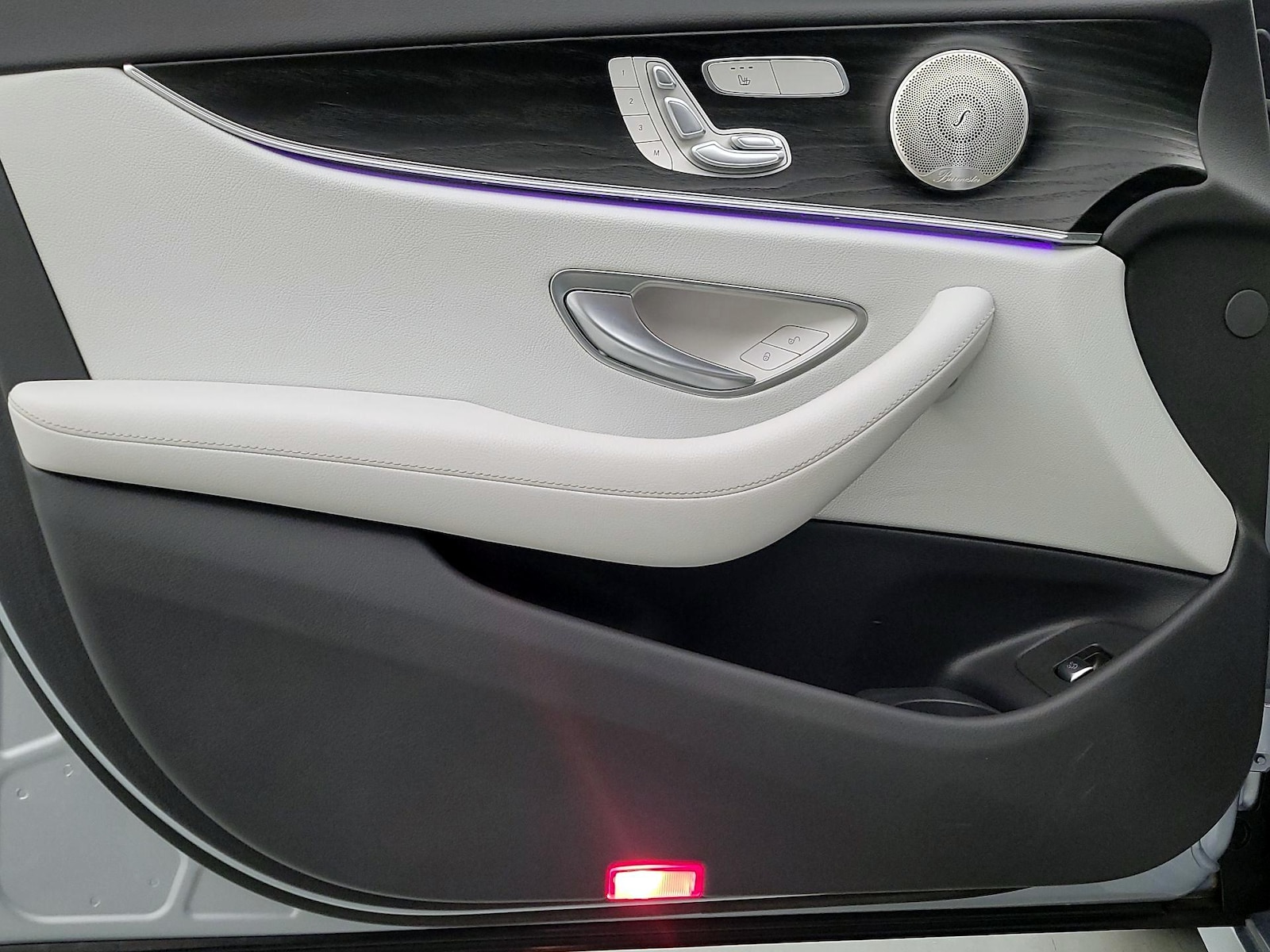 2022 Mercedes-Benz E-Class E350 - Photo 13