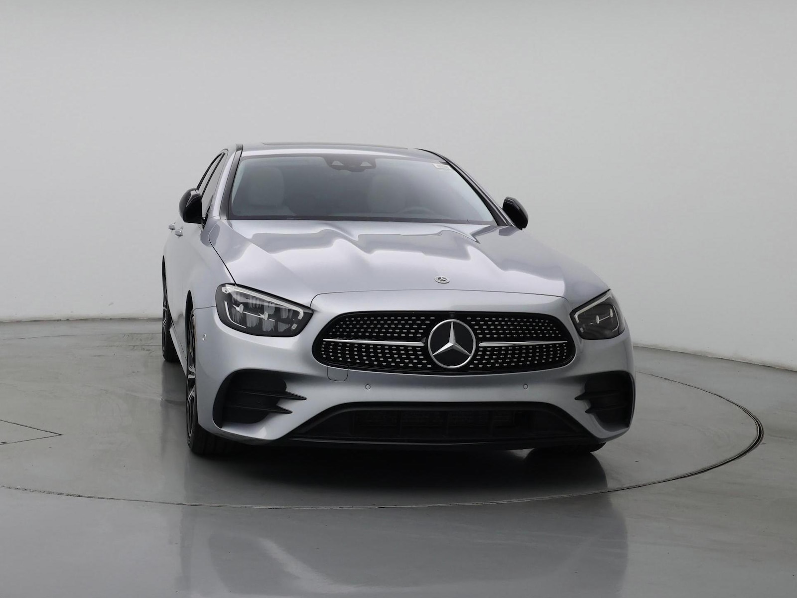 2022 Mercedes-Benz E-Class E350 - Photo 6