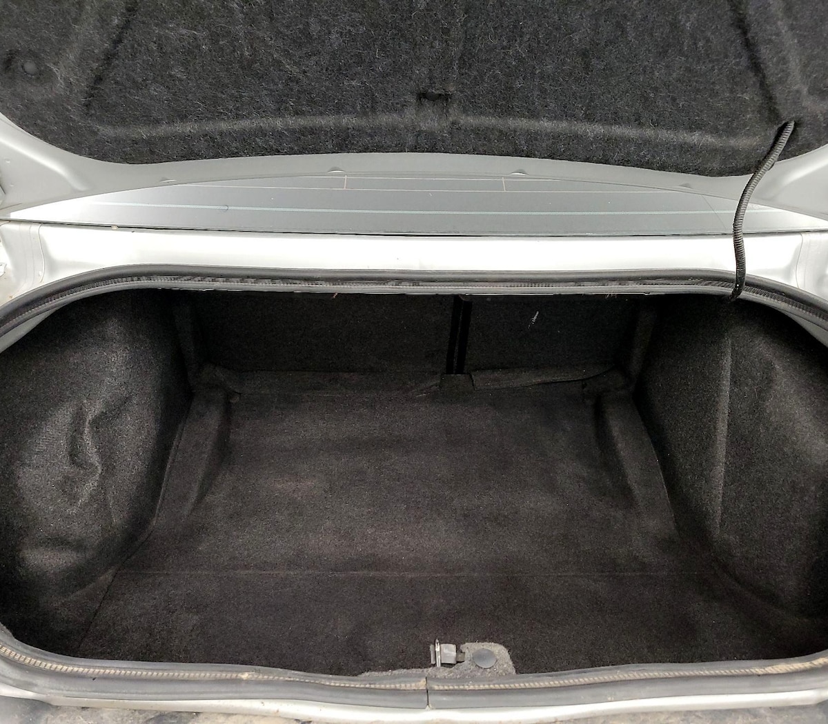 Trunk/Cargo (Seats Up)