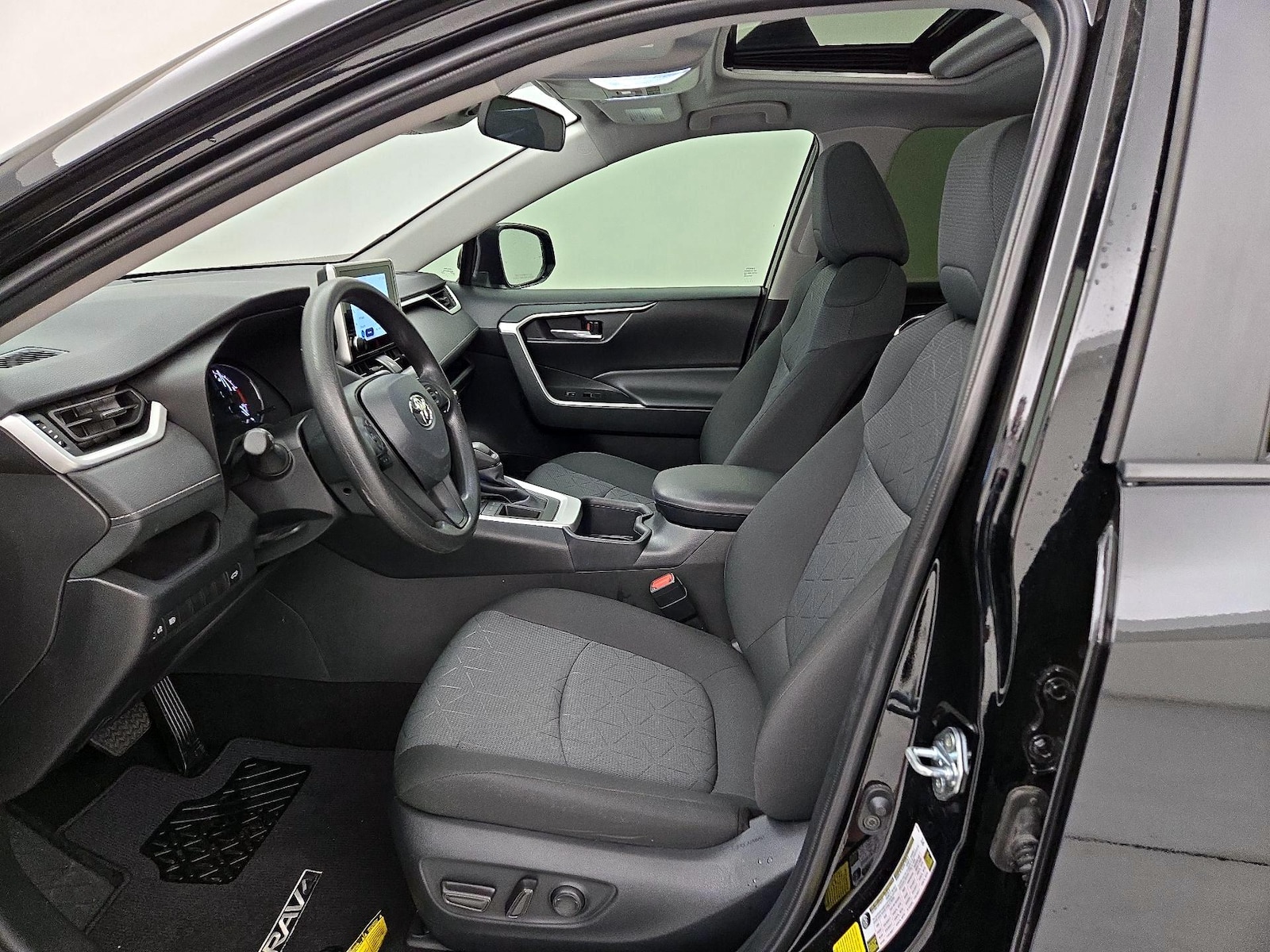 Power Seat(s) & Side Airbags