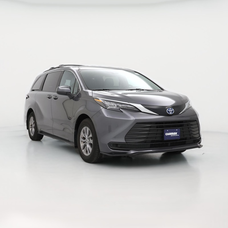 2025 Toyota Sienna LE