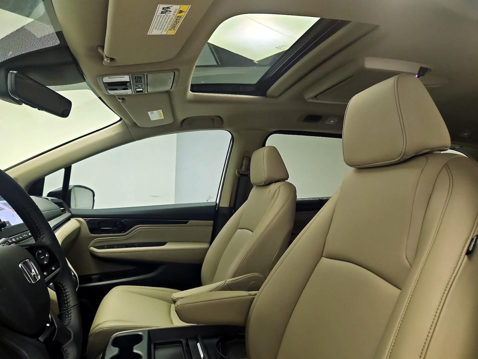 Sunroof(s) & Overhead Airbags