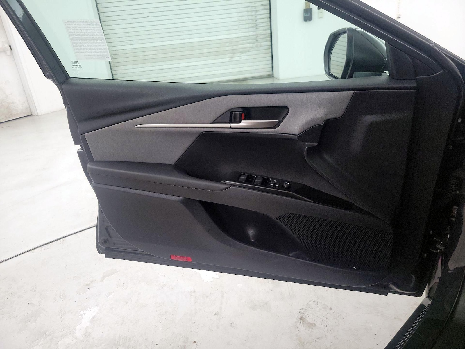 2026 Toyota Camry LE - Photo 13