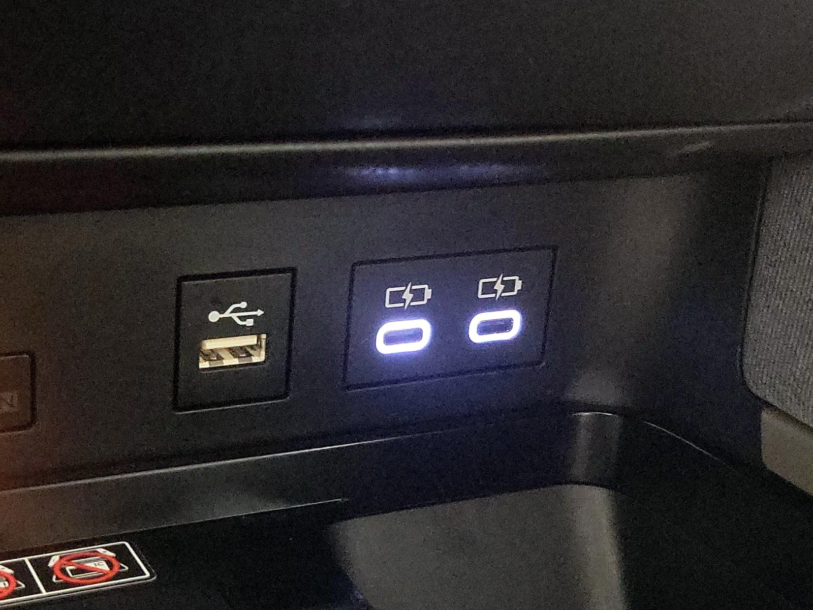 2026 Toyota Camry LE - Photo 19
