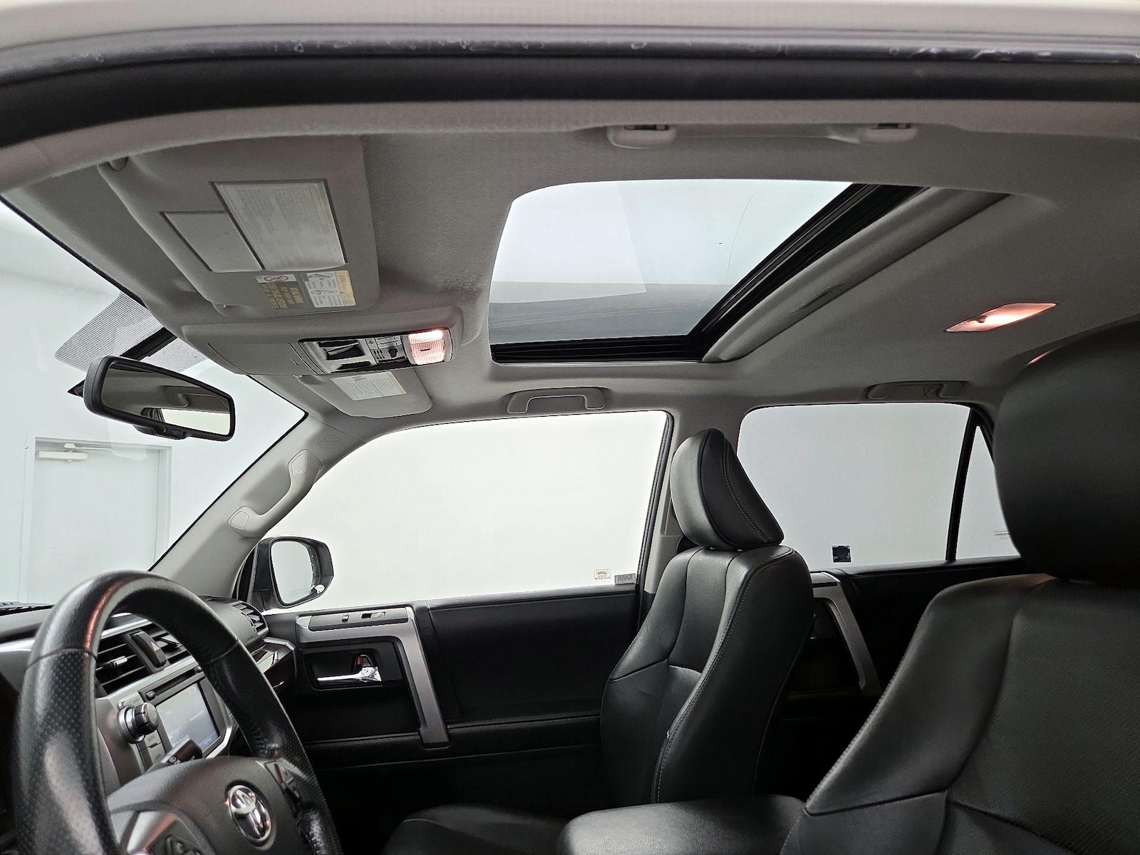 Sunroof(s) & Overhead Airbags