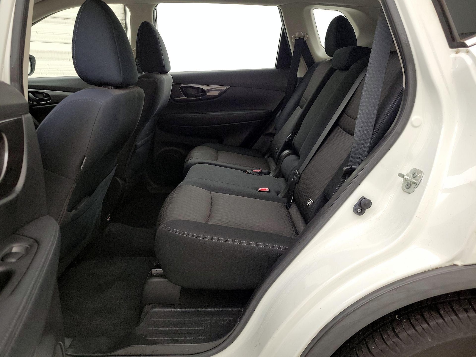 2020 Nissan Rogue S - Photo 20