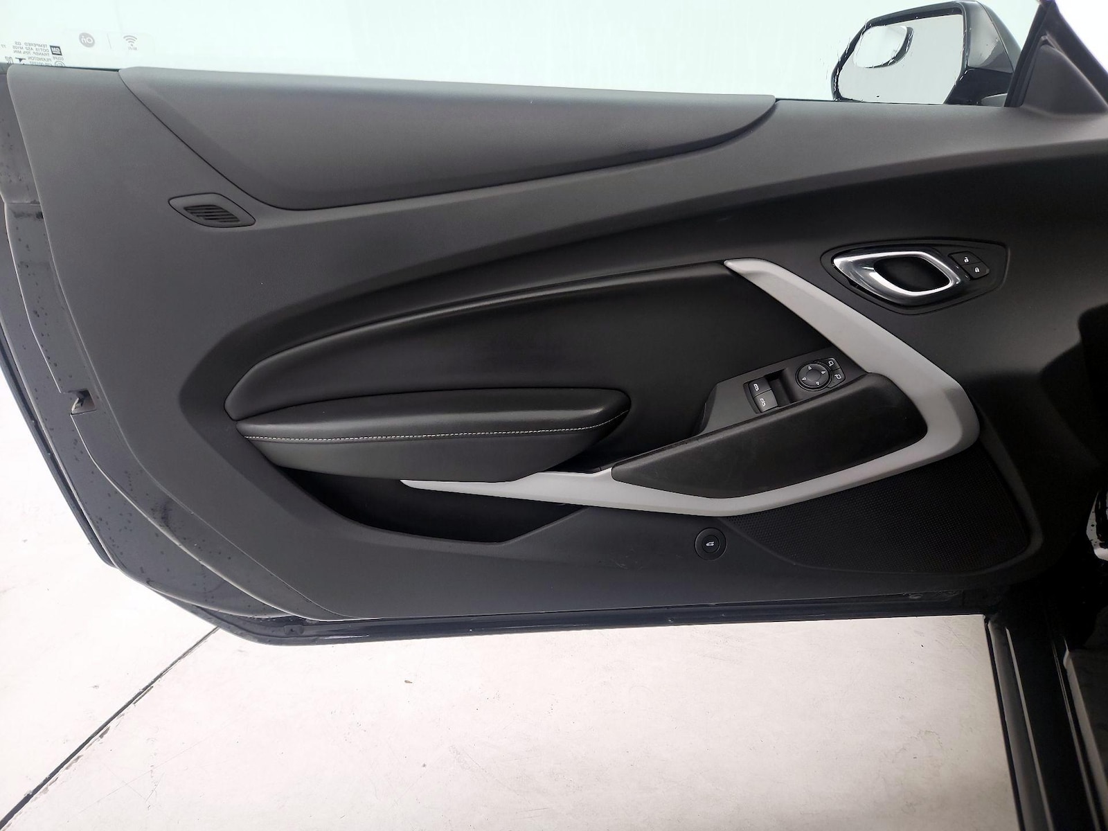 2021 Chevrolet Camaro 1LS - Photo 13
