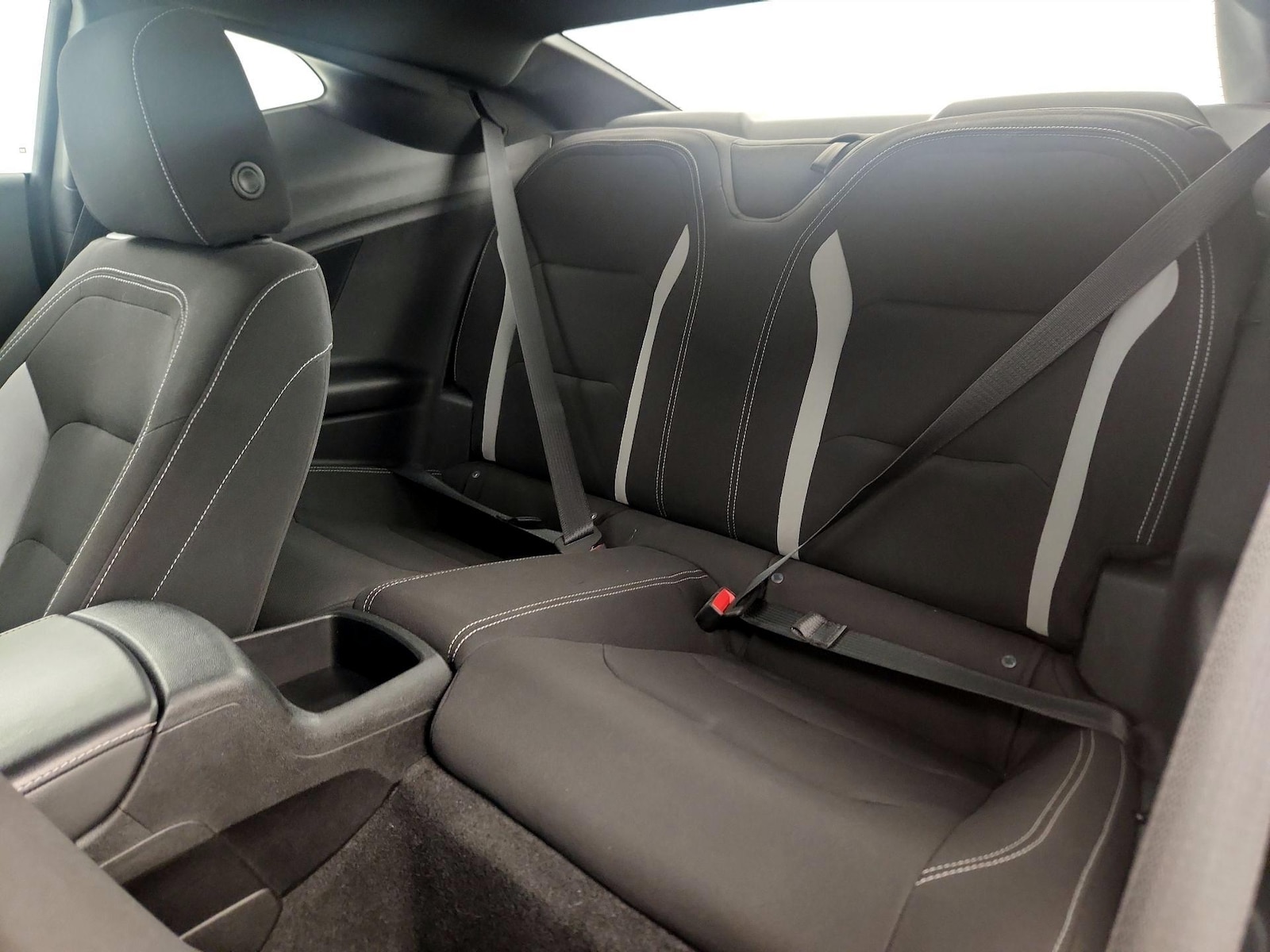 2021 Chevrolet Camaro 1LS - Photo 19