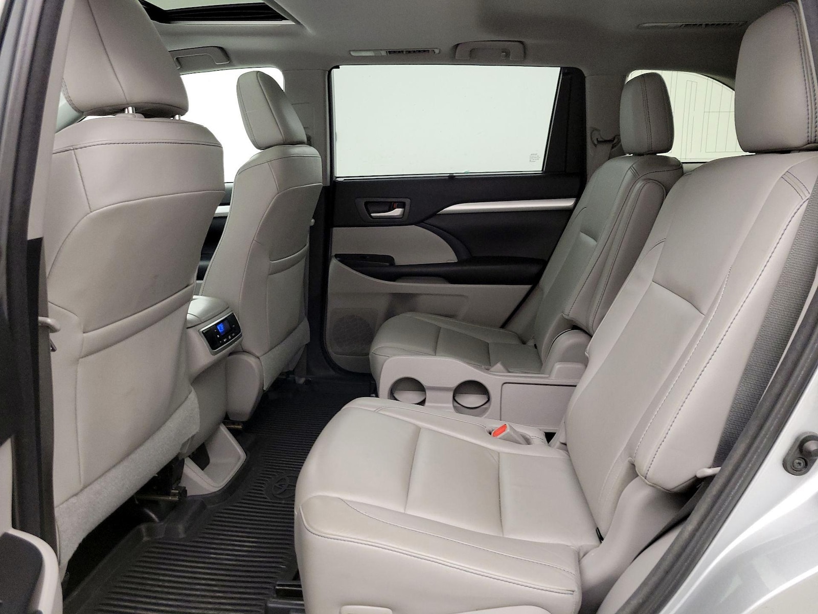 Rear Air Conditioning