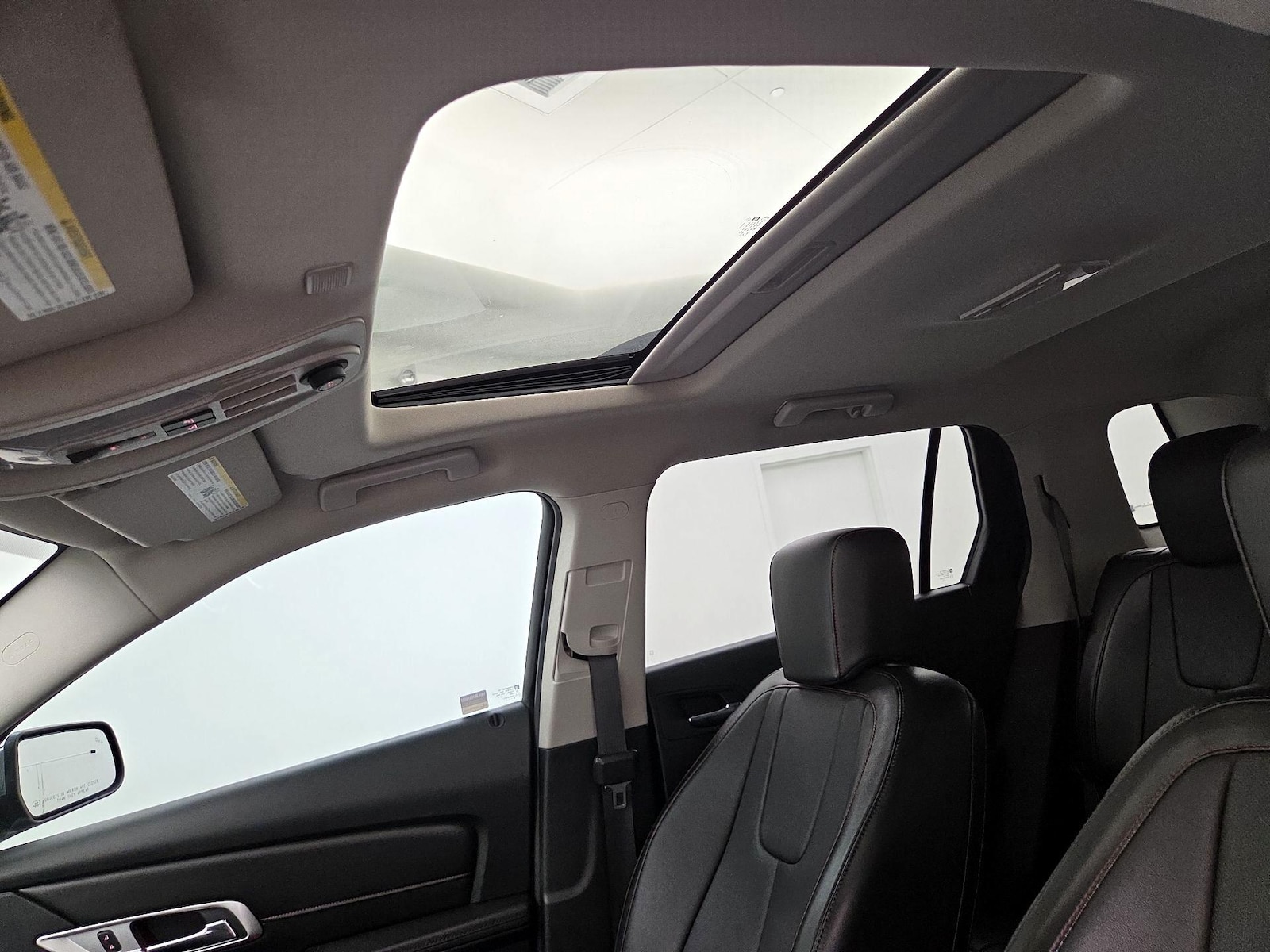 Sunroof(s) & Overhead Airbags