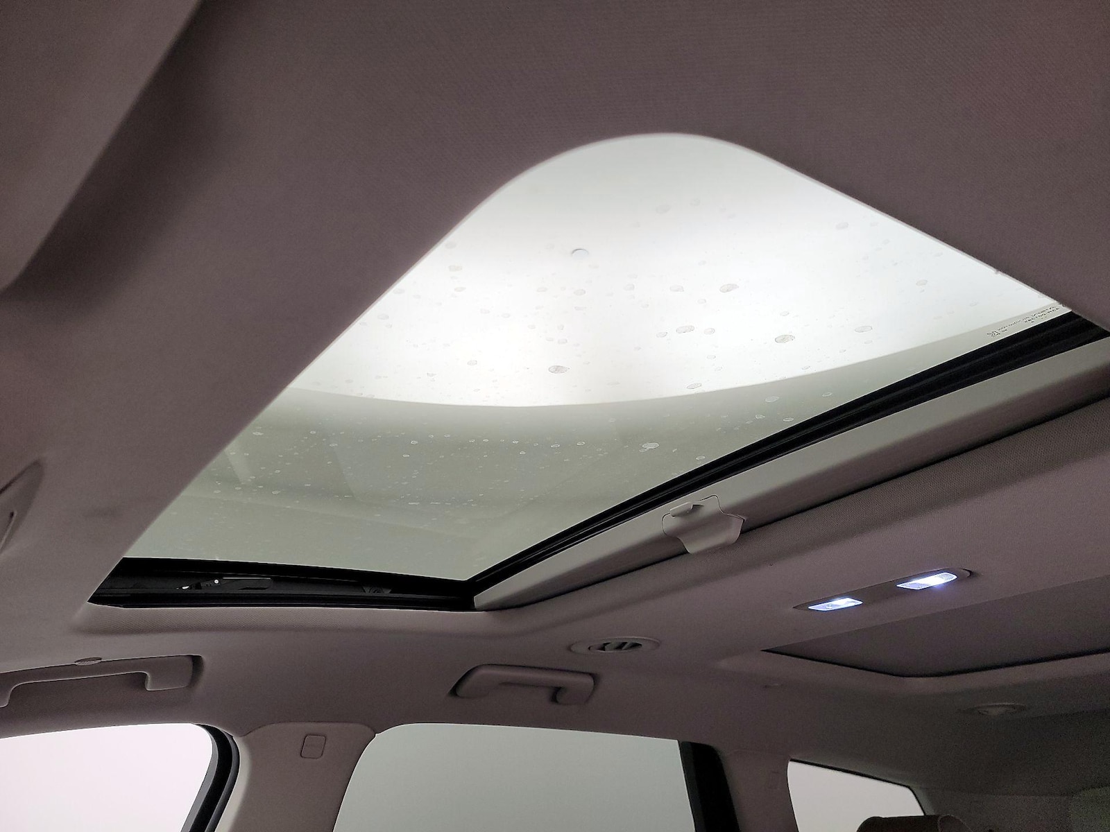 Sunroof(s) & Skylight(s)